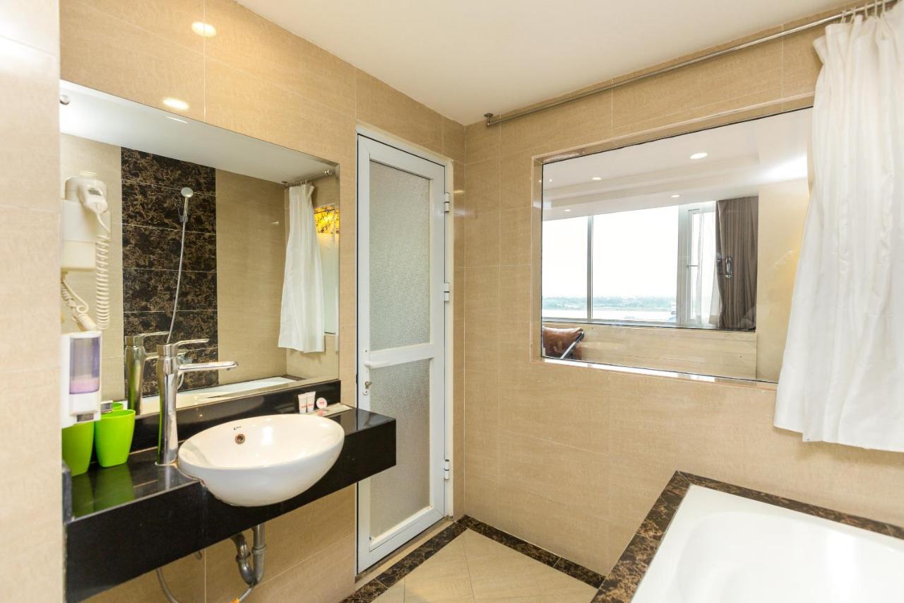 Hoang Gia Hotel Ханой Экстерьер фото